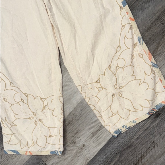 Kimchi Blue pants bottoms - Picture 2 of 5